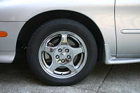 2004-08-12 Taurus Car Wheel